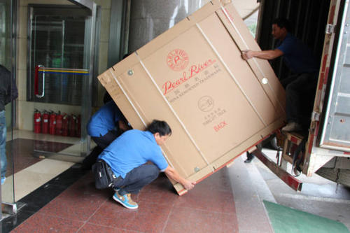 呼伦贝尔钢琴贵重工艺品无忧运